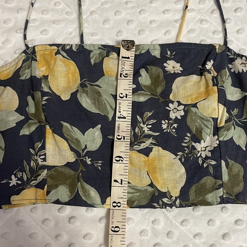 A&F crop top - Picture 5 of 7